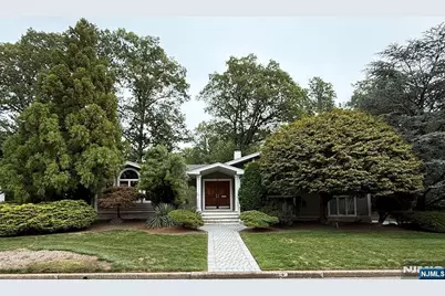 38 S Virginia Court, Englewood Cliffs, NJ 07632 - Photo 1