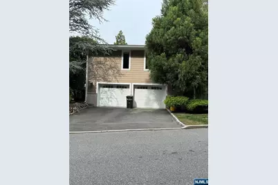 38 S Virginia Court, Englewood Cliffs, NJ 07632 - Photo 19