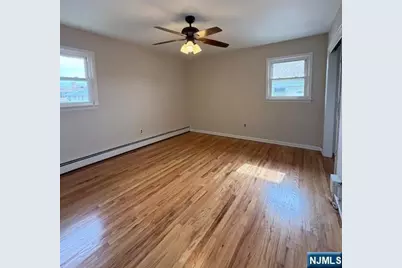 911 York Street 2 #2, East Rutherford, NJ 07073 - Photo 7