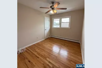 911 York Street 2 #2, East Rutherford, NJ 07073 - Photo 9