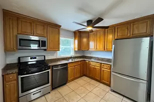 5 Daniel Ct 1, Saddle Brook Township, NJ 07663 - Photo 1