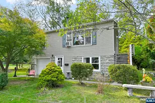 92 Lakeview Terrace, Oakland, NJ 07436 - Photo 1