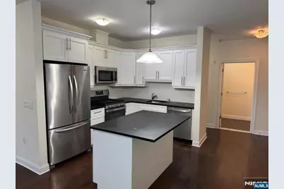 225 Walker Street 302 #302, Cliffside Park, NJ 07010 - Photo 3