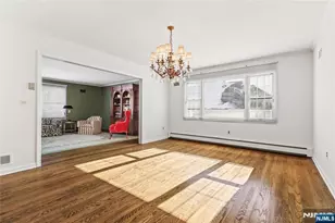 645 Cambridge Rd, Paramus, NJ 07652 - Photo 7