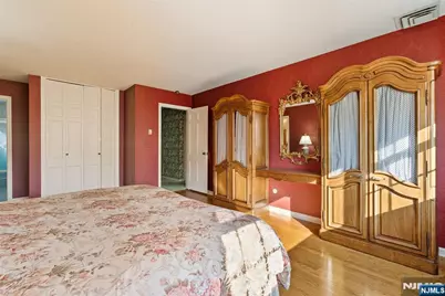 645 Cambridge Road, Paramus, NJ 07652 - Photo 23