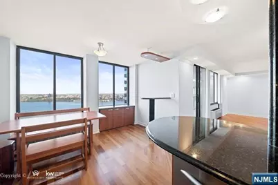 200 Winston Drive 2005 #2005, Cliffside Park, NJ 07010 - Photo 9