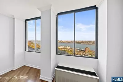 200 Winston Drive 2005 #2005, Cliffside Park, NJ 07010 - Photo 19