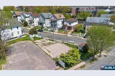 15 W Hamilton Avenue, Englewood, NJ 07631 - Photo 9