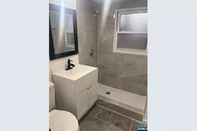 172 Main Street 5 #5, Paterson, NJ 07522 - Photo 5