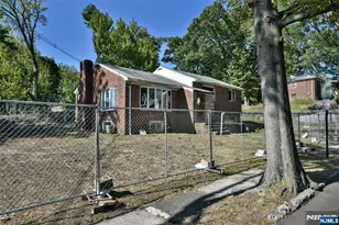 10 Plateau Ave, Fort Lee, NJ 07024 - Photo 3