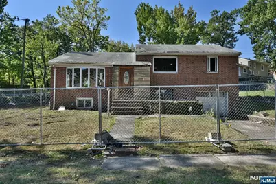 10 Plateau Avenue, Fort Lee, NJ 07024 - Photo 1