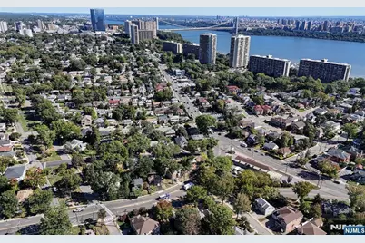 10 Plateau Avenue, Fort Lee, NJ 07024 - Photo 19