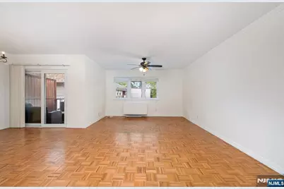 1111 River Road F26 #F26, Edgewater, NJ 07020 - Photo 11