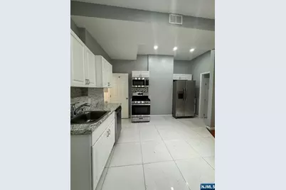 705 15th Street, Newark, NJ 07103 - Photo 17