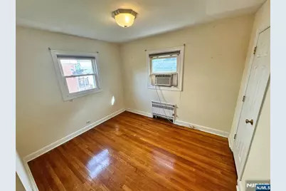 11-02 Charles Street, Fair Lawn, NJ 07410 - Photo 13