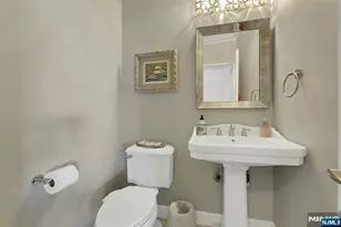 6 Horizon Road 2207, Fort Lee, NJ 07024 - Photo 11