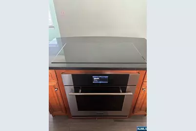 939 Meacham Avenue, Linden, NJ 07036 - Photo 5