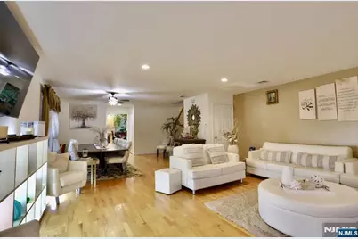 386A Park Avenue, Fairview, NJ 07022 - Photo 15