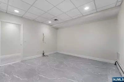 1 Euclid Road, Fort Lee, NJ 07024 - Photo 37