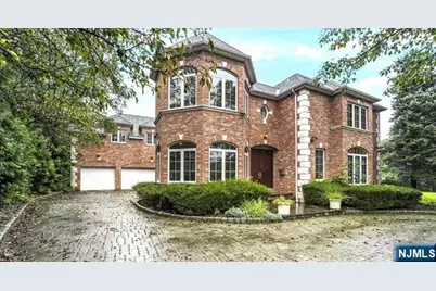 1 Euclid Road, Fort Lee, NJ 07024 - Photo 3