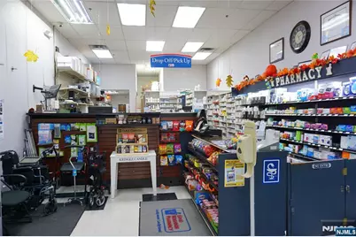 101 Terhune Avenue, Lodi, NJ 07644 - Photo 5