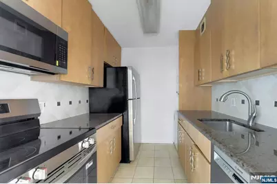 9019 Wall 6B #6B, North Bergen, NJ 07047 - Photo 9