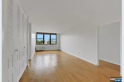9019 Wall 6B #6B, North Bergen, NJ 07047 - Photo 3