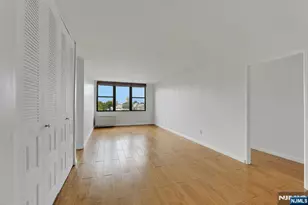 9019 Wall 6B, North Bergen, NJ 07047 - Photo 3