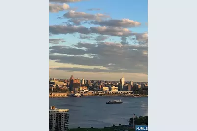 2 Horizon Road 1423 #1423, Fort Lee, NJ 07024 - Photo 11