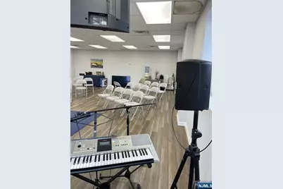 366-372 Broad Street, Bloomfield, NJ 07003 - Photo 11