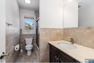 535 7th Street B #B, Palisades Park, NJ 07650 - Photo 25