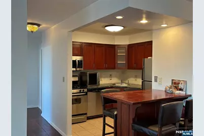 2000 Linwood Avenue 14Y #14Y, Fort Lee, NJ 07024 - Photo 7