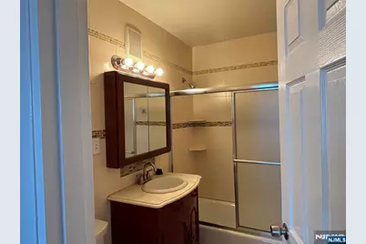 2000 Linwood Avenue 14Y #14Y, Fort Lee, NJ 07024 - Photo 25