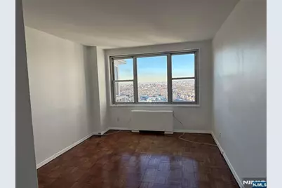 2000 Linwood Avenue 14Y #14Y, Fort Lee, NJ 07024 - Photo 23