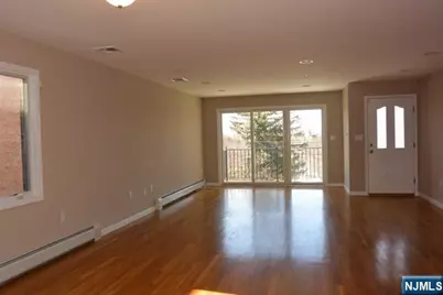 440 Oak Street 1 #1, Ridgefield, NJ 07657 - Photo 3