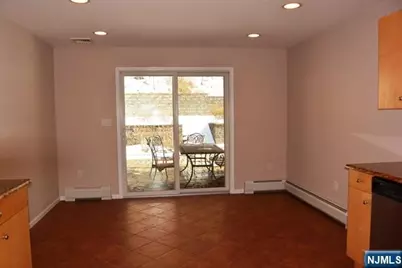 440 Oak Street 1 #1, Ridgefield, NJ 07657 - Photo 5