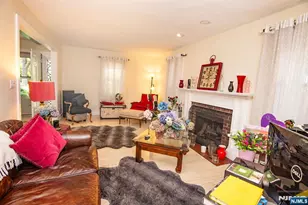 847 Red Rd, Teaneck Township, NJ 07666 - Photo 5