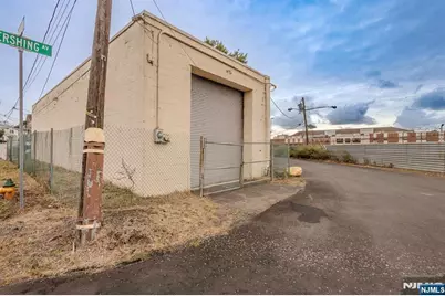 2 Pennsy Place, Newark, NJ 07114 - Photo 5