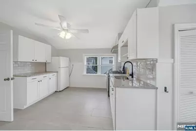 88 McKinley Avenue 2 #2, Lodi, NJ 07644 - Photo 3