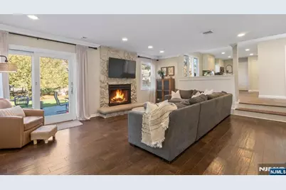 20 Dwight Street, Wayne, NJ 07470 - Photo 17