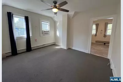 16 Brickell Avenue 2nd Floor #2nd Floor, Westwood, NJ 07675 - Photo 5