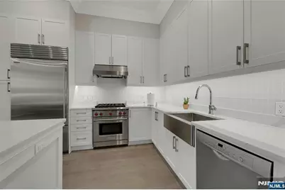 3 Somerset Lane 109 #109, Edgewater, NJ 07020 - Photo 11