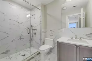 3 Somerset Ln 109, Edgewater, NJ 07020 - Photo 29