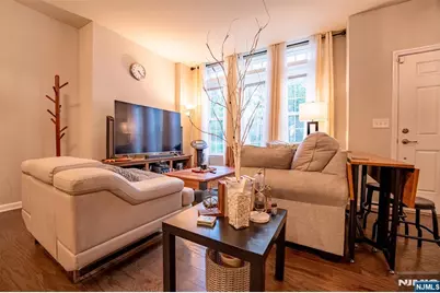 26 Dahlia Lane, Garfield, NJ 07026 - Photo 5