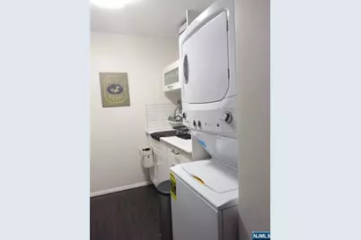 111 Mulberry Street 6J #6J, Newark, NJ 07102 - Photo 9