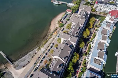 207 Shearwater Court 14 #14, Jersey City, NJ 07305 - Photo 33