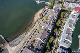 207 Shearwater Ct 14, Jersey City, NJ 07305 - Photo 33