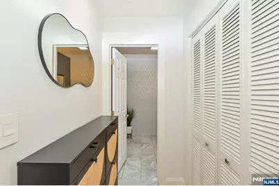 207 Shearwater Court 14 #14, Jersey City, NJ 07305 - Photo 17