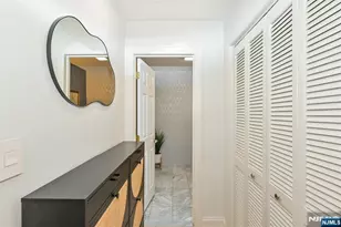 207 Shearwater Ct 14, Jersey City, NJ 07305 - Photo 17