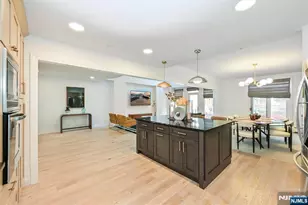 207 Shearwater Ct 14, Jersey City, NJ 07305 - Photo 13